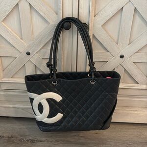 🔥CHANEL ⭐️Black Quilted Lambskin Cambon Tote Bag.